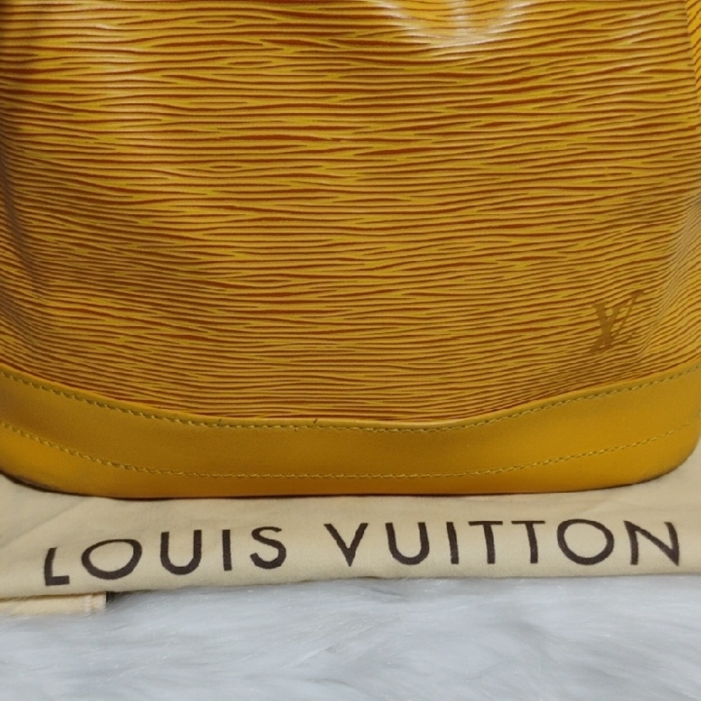 SALE! Auth Louis Vuitton Mustard Yellow Epi Leather Bucket/Shoulder Bag W/DB - Picture 2 of 16